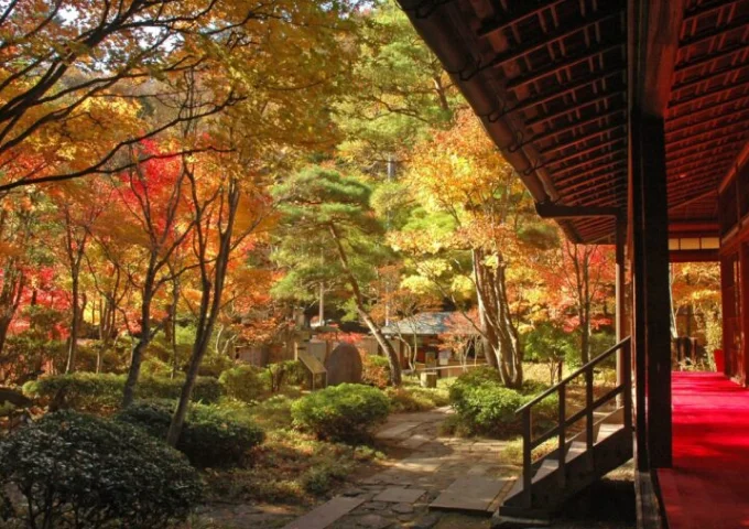 天皇の間記念公園