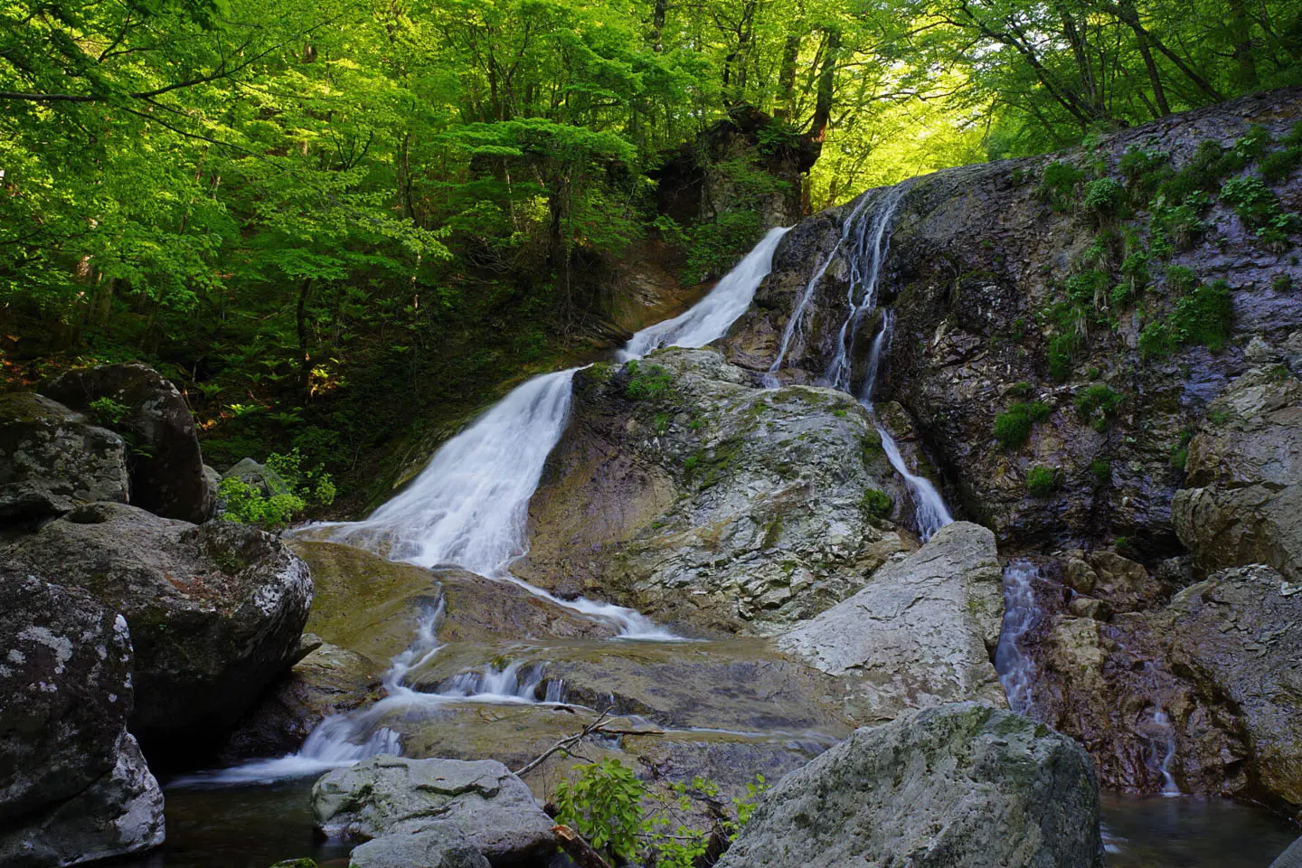 น้ำตกสายฟ้า