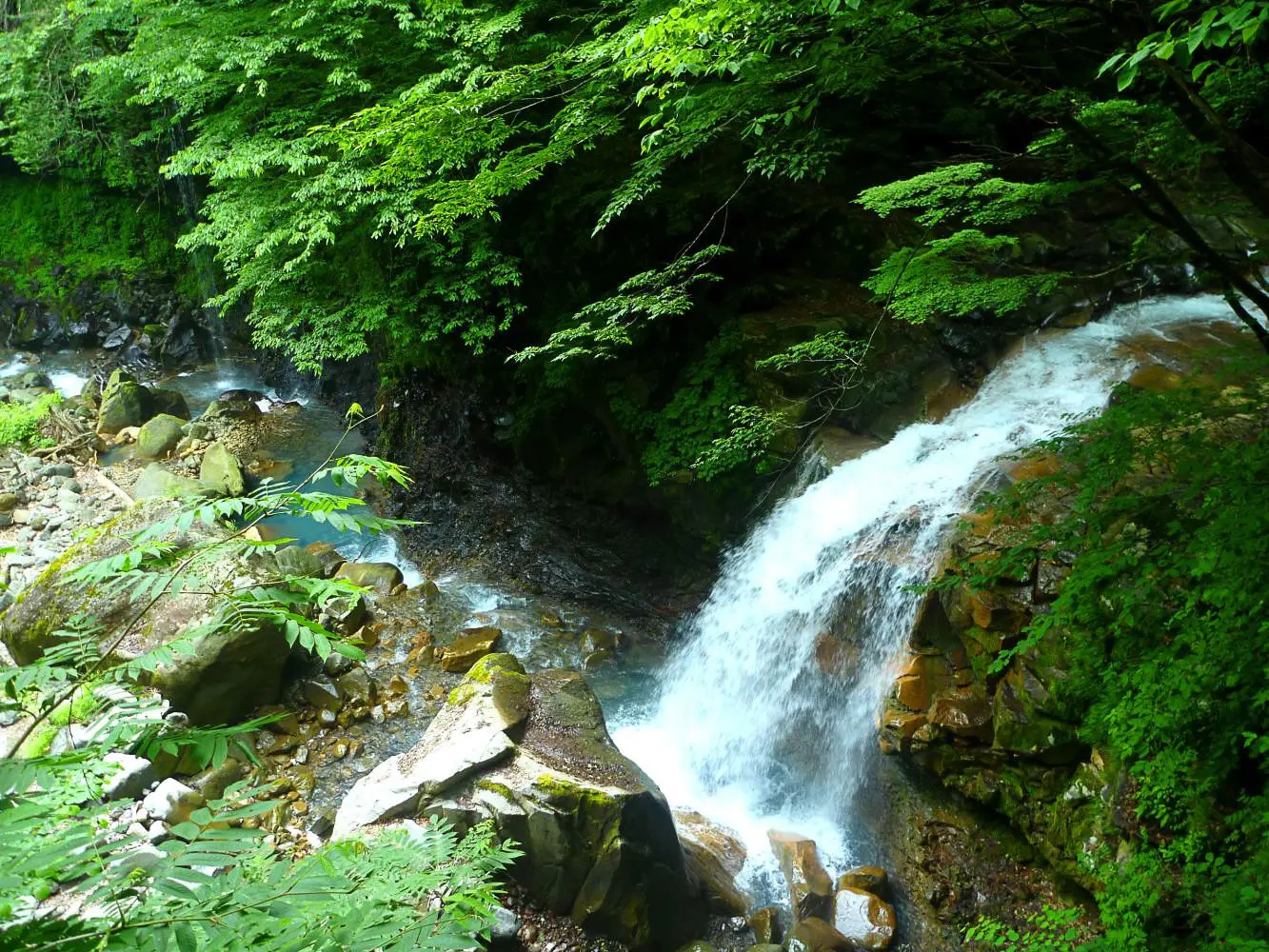 น้ำตกจินซาบุโระ (น้ำตกไมฮิเมะ)