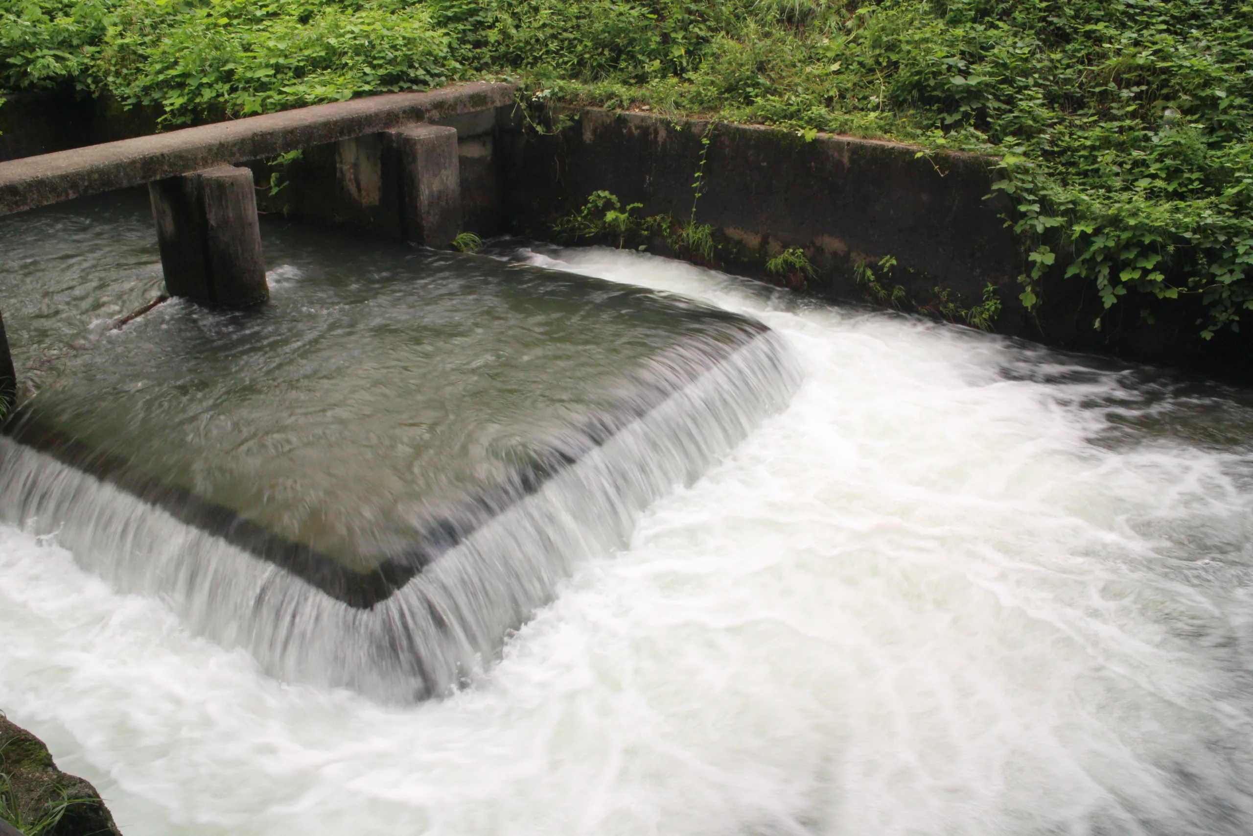 那須疏水蛇尾川サイフォン出口